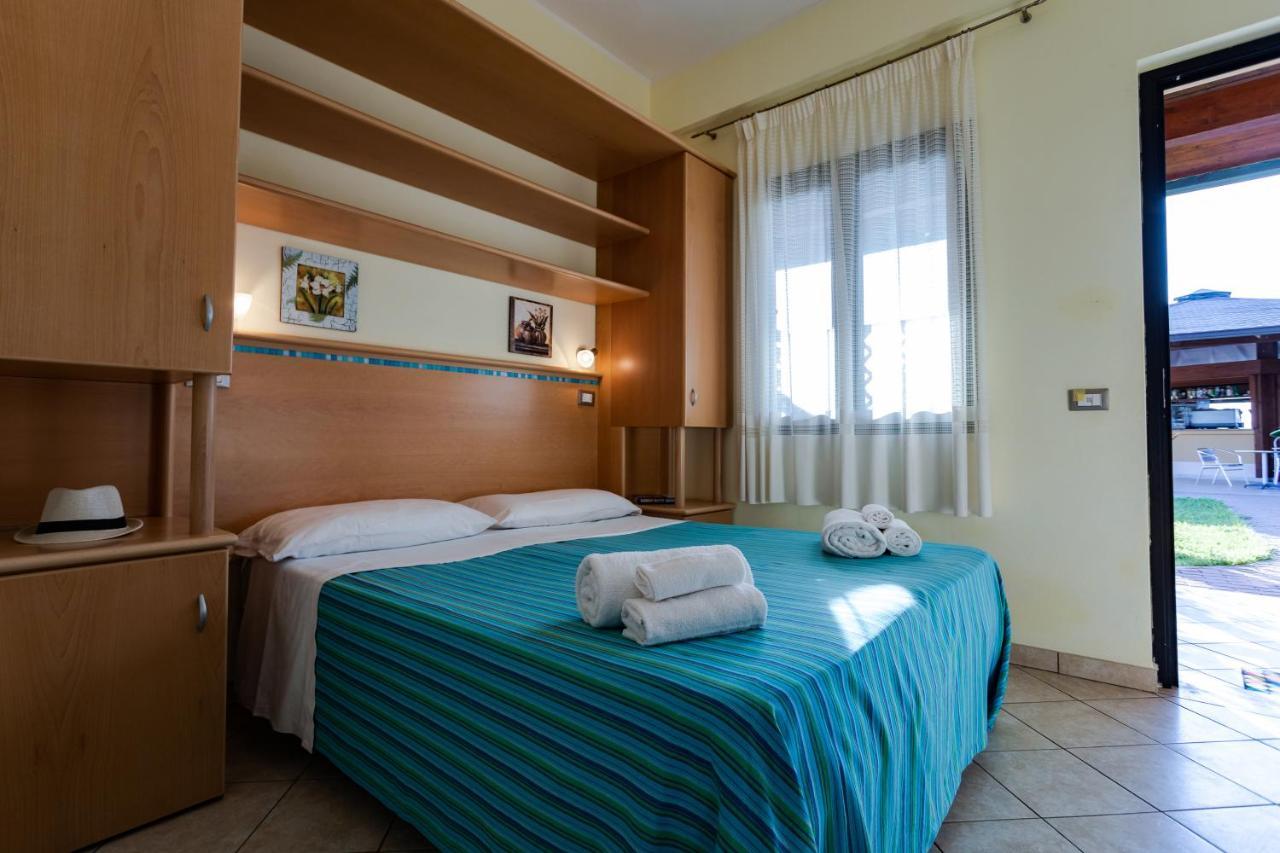 Hotel Residence Riviera Calabra Zambrone Exterior photo