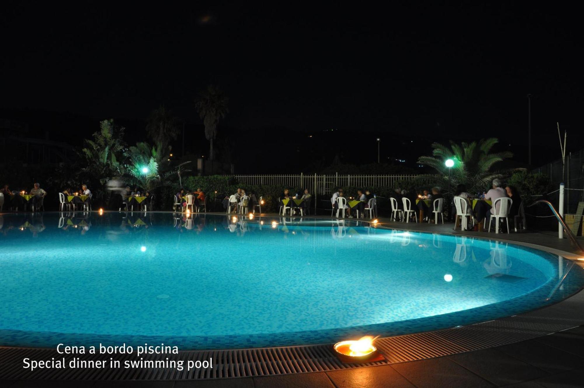 Hotel Residence Riviera Calabra Zambrone Exterior photo