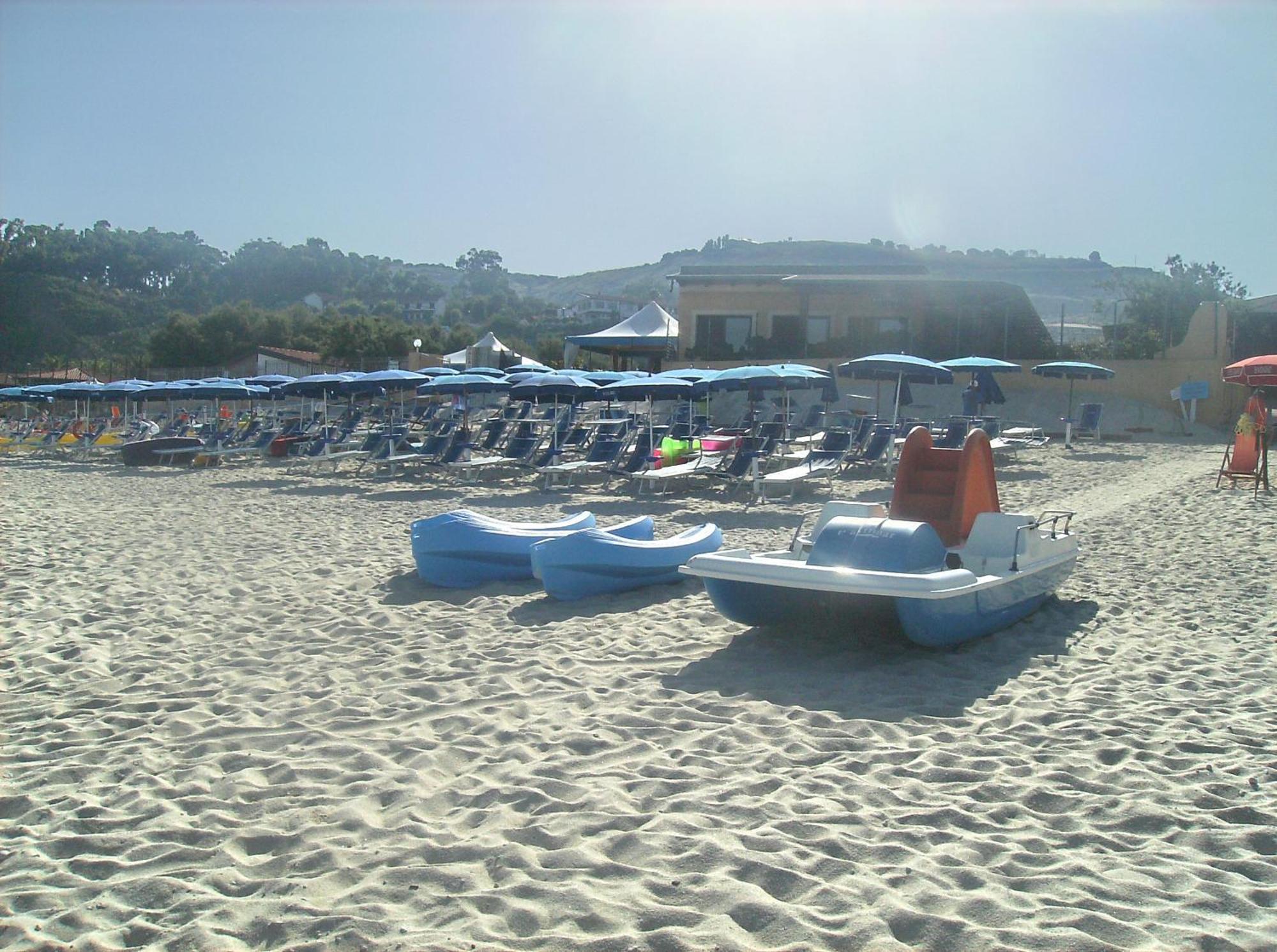 Hotel Residence Riviera Calabra Zambrone Exterior photo
